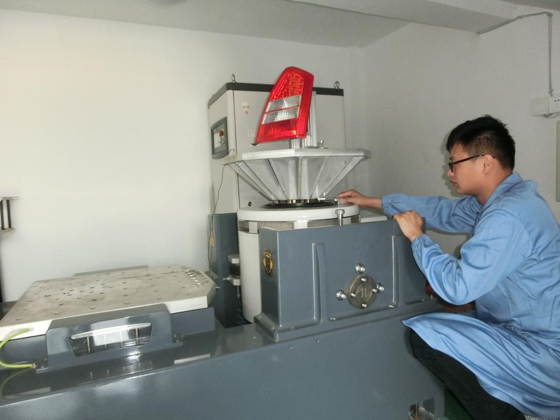 车灯随机振动试验 车灯随机振动试验