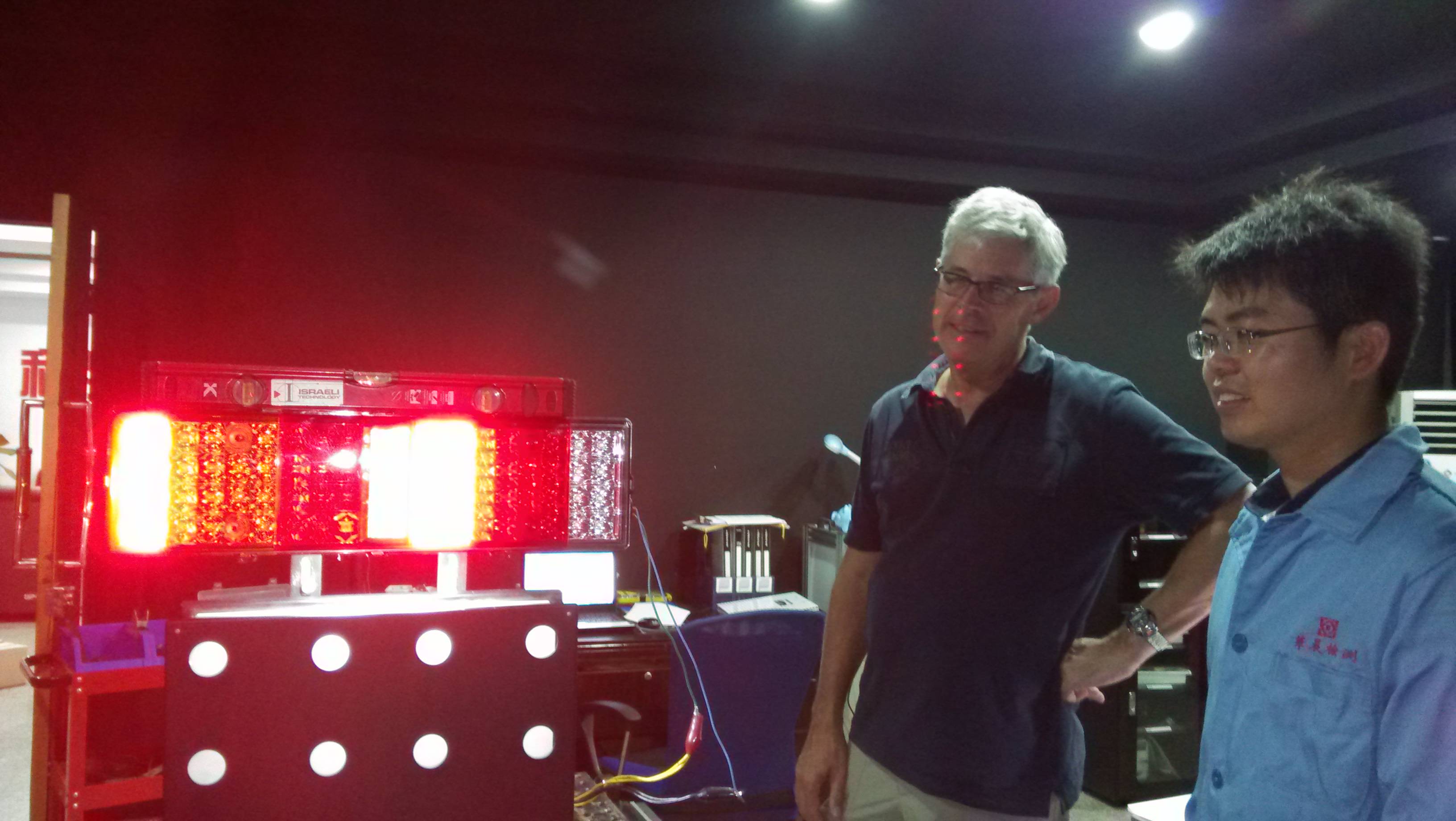 尾灯ECE R148认证